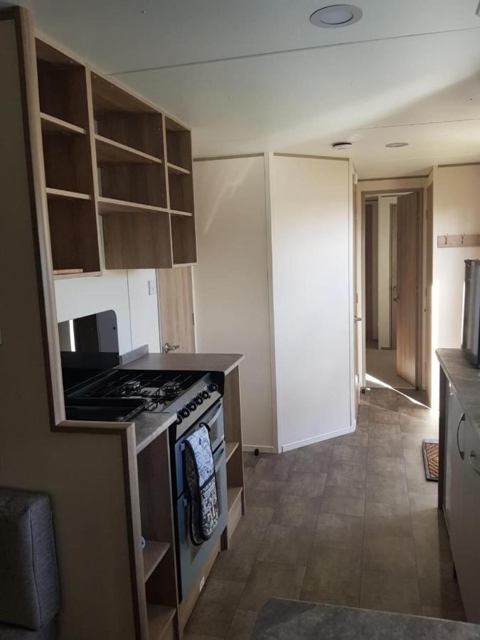 Gold Plus Caravan Димчерч Экстерьер фото